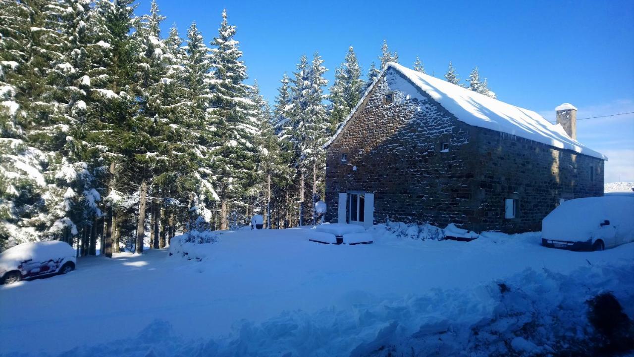 Bed and Breakfast La Ferme Du Crie Chaudeyrolles Exterior foto